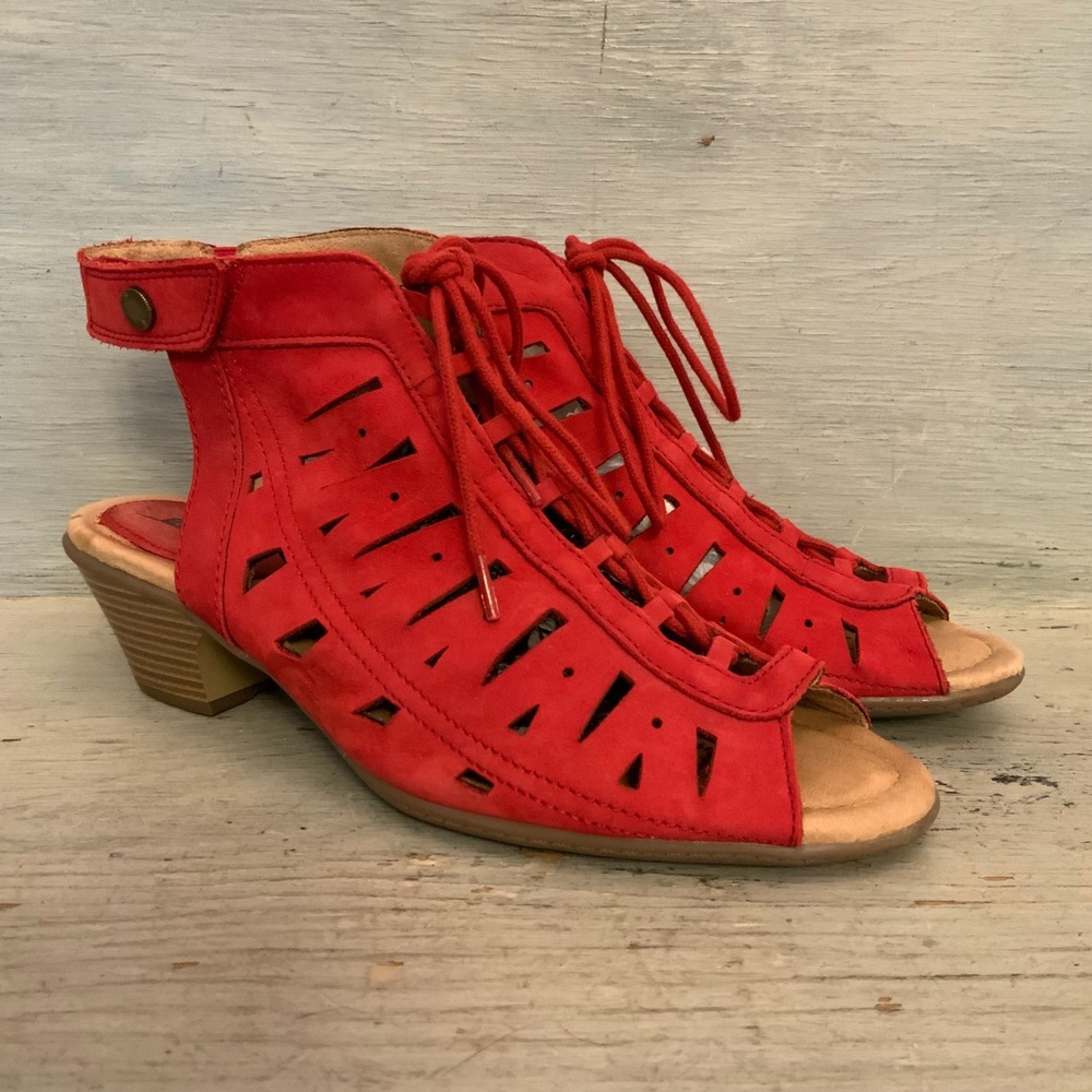 Earth "Kristen" Bright Red Nubuck Leather Gladiator Block Wedge Heels 9.5 GC